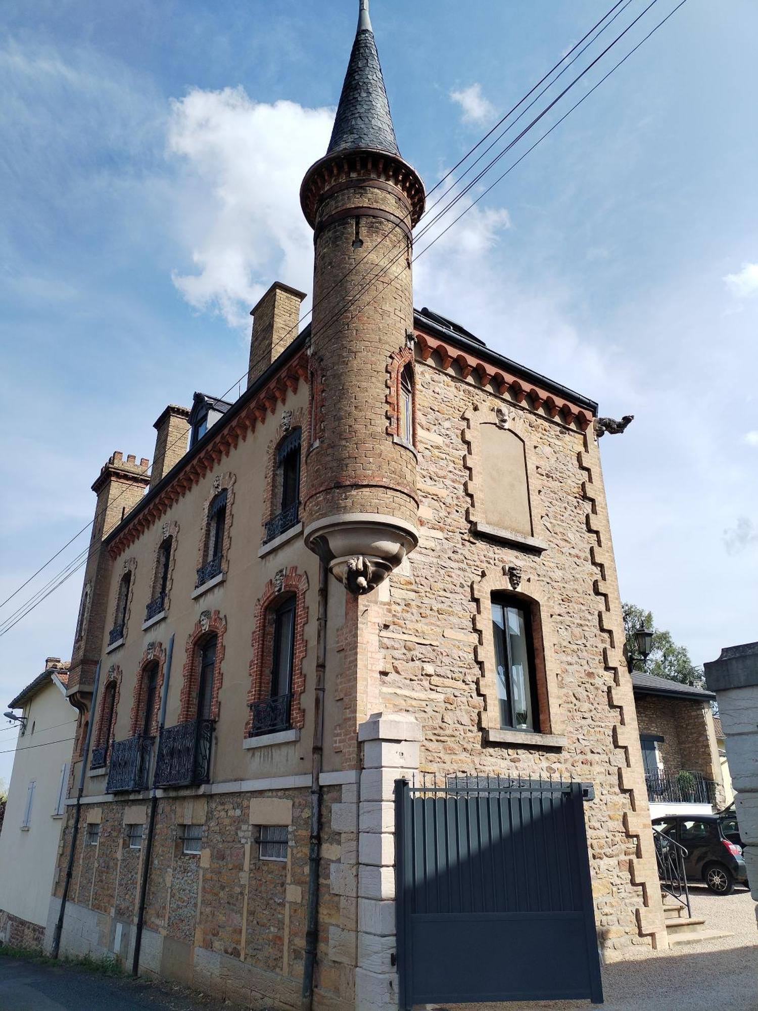 Le Petit Chateau De Sathonat - Horizon Paradis Saint-Amour-Bellevue ภายนอก รูปภาพ